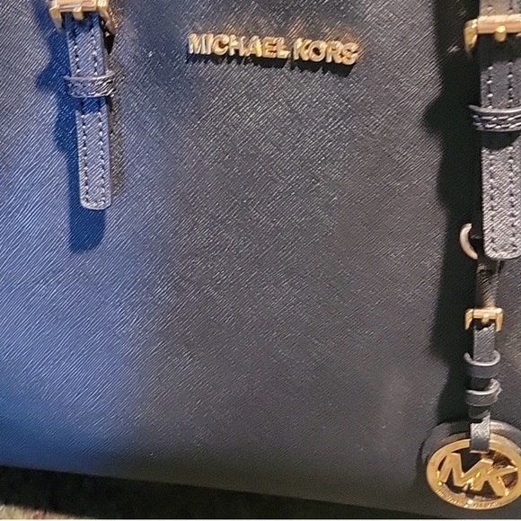 Like New MK Tote - Picture 6 of 9